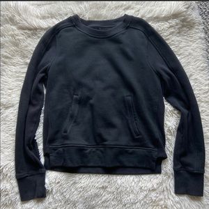 Lululemon black crew pullover sweatshirt